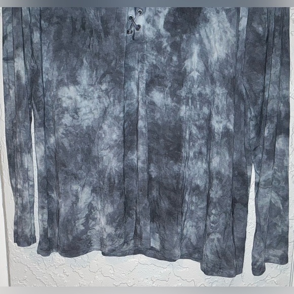 American Eagle Outfitters Tie-Dye Lace-Up Long Sleeve Shirt - Picture 2 of 7